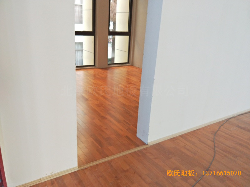 安徽上派學區中心學?；@球館運動木地板施工案例3